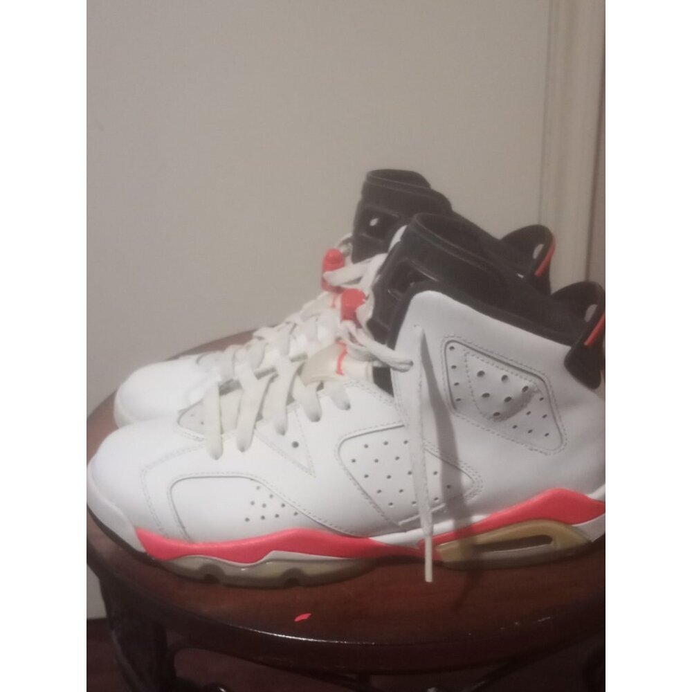 Air Jordan 6 Retro Infrared White 2014 GS Size 6.5Y 384665-123 Women Size 8 - Picture 9 of 12